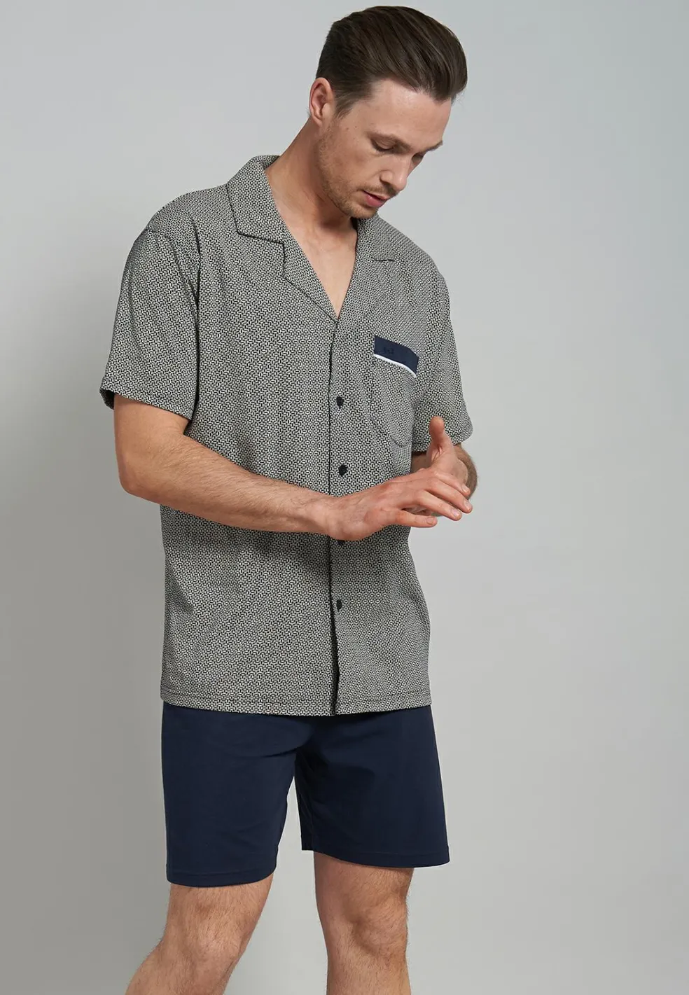 Gotzburg heren shortama met knoopjes, middenblauw mini dessin