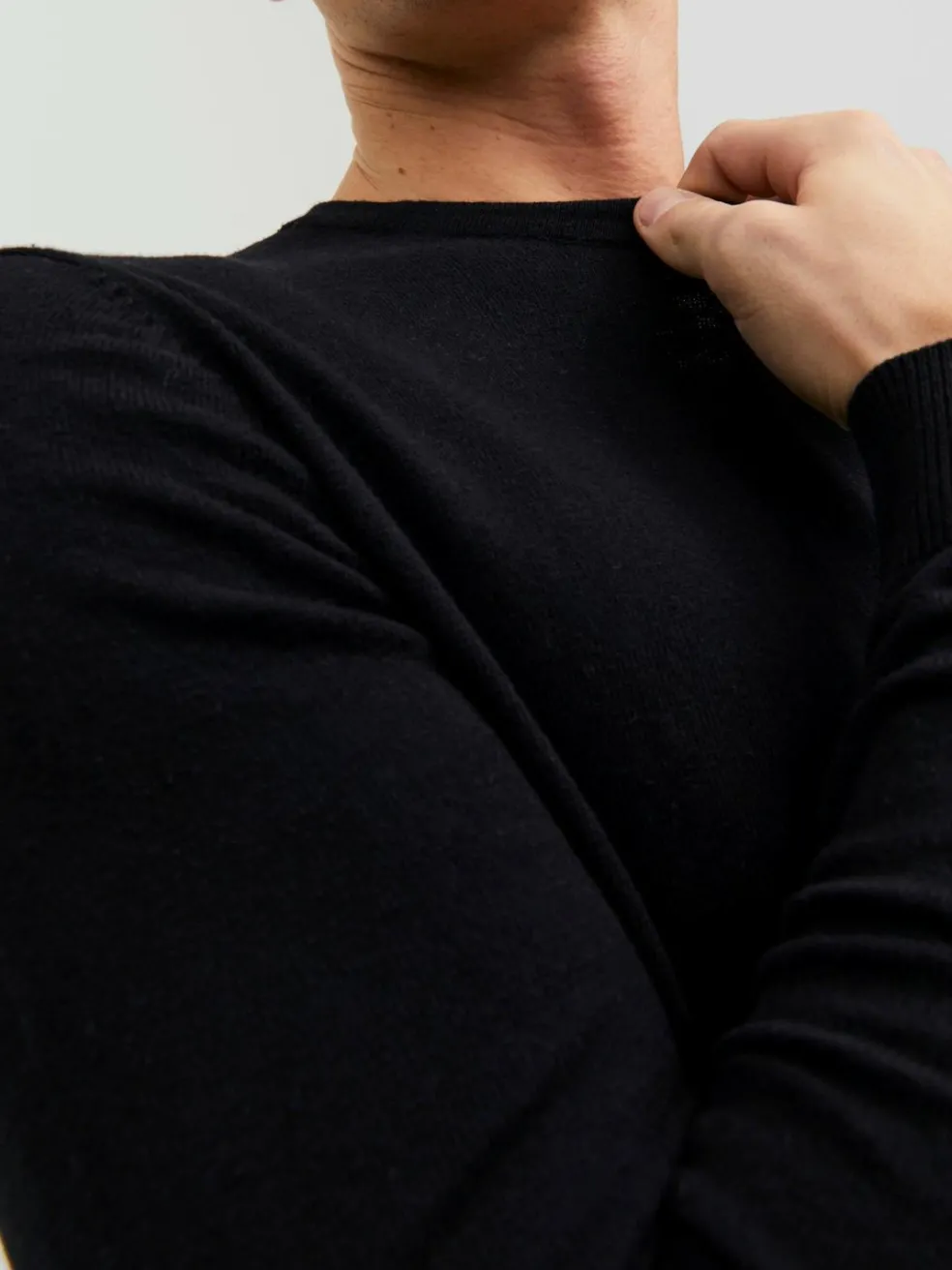 JACK & JONES Emil knit crew neck slim fit, heren pullover viscosemengsel met O-hals, zwart