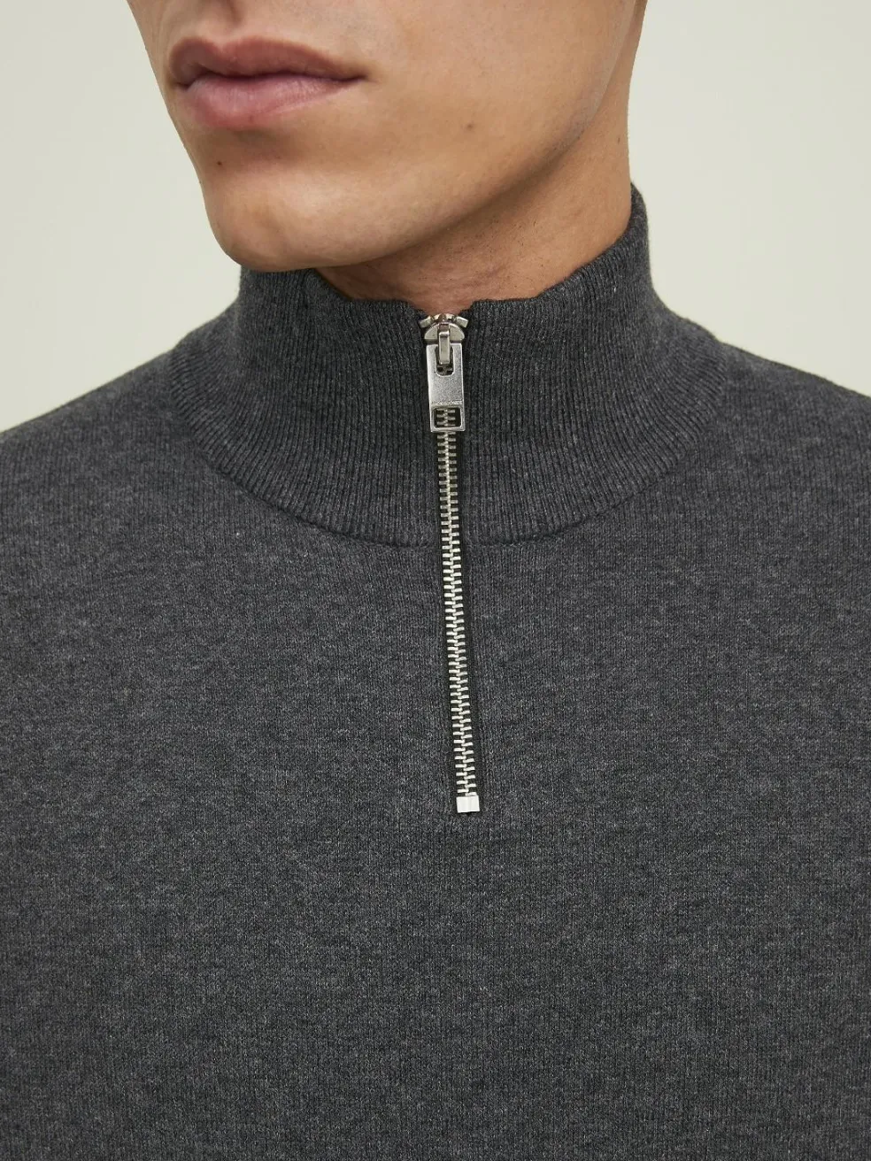 JACK & JONES Emil knit half zip slim fit, heren schipperstrui viscosemengsel met opstaande boord, donkergrijs melange