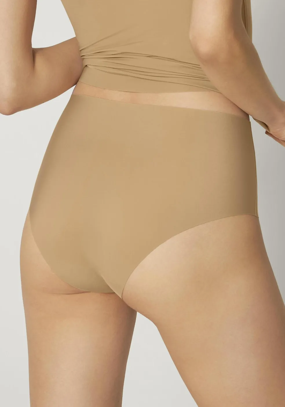 Sloggi Women ZERO Feel Maxi EX, onzichtbare hoge dames slip, huidskleur